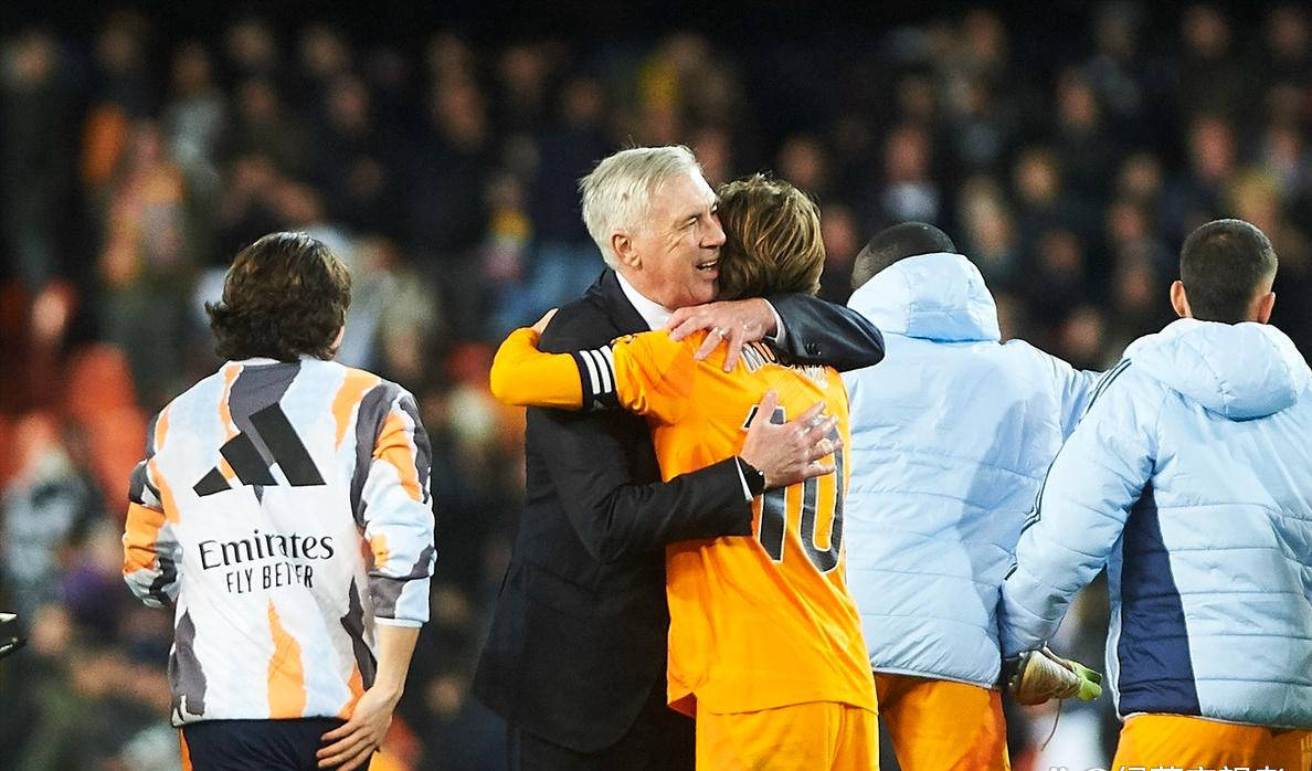 突发！皇马真核续约现状，卡塔尔或影响合同？