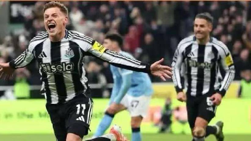 300万镑旧将失宠！纽卡1月或调整阵容，沙尔留队还是重返德甲？